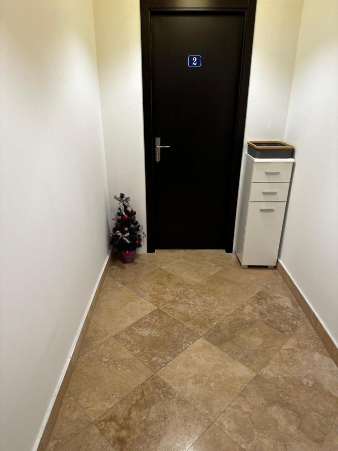 Apartament Otopeni *