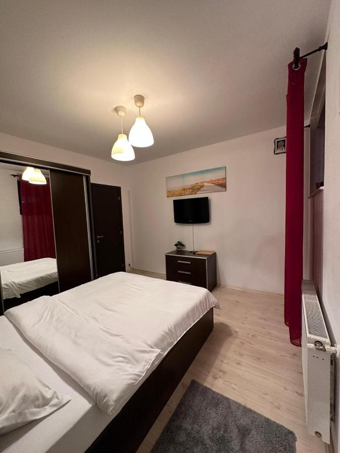 Apartament Otopeni * Otopeni